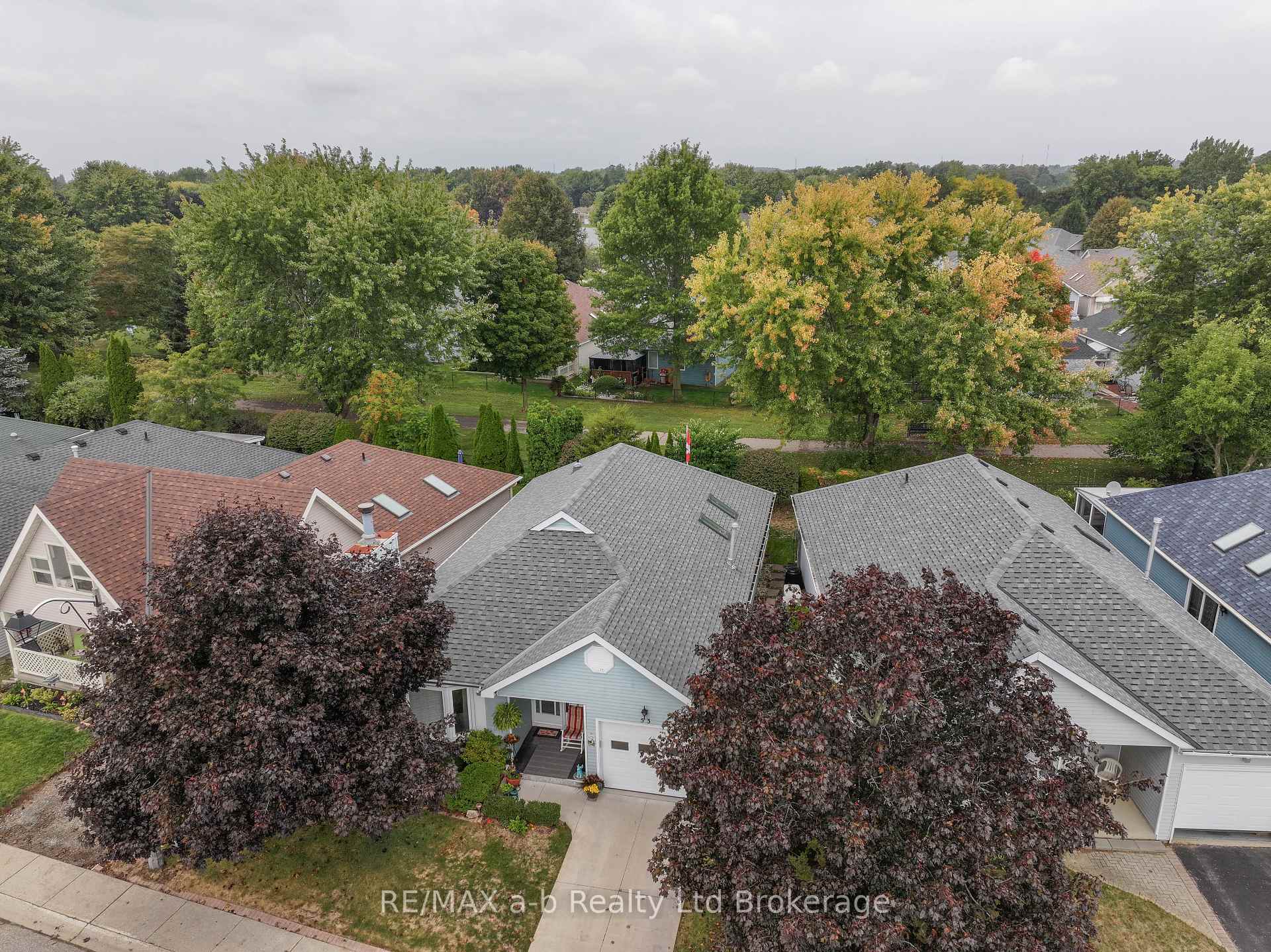 Photo 30 of 53 Hawkins Crescent, Tillsonburg — HOMEH