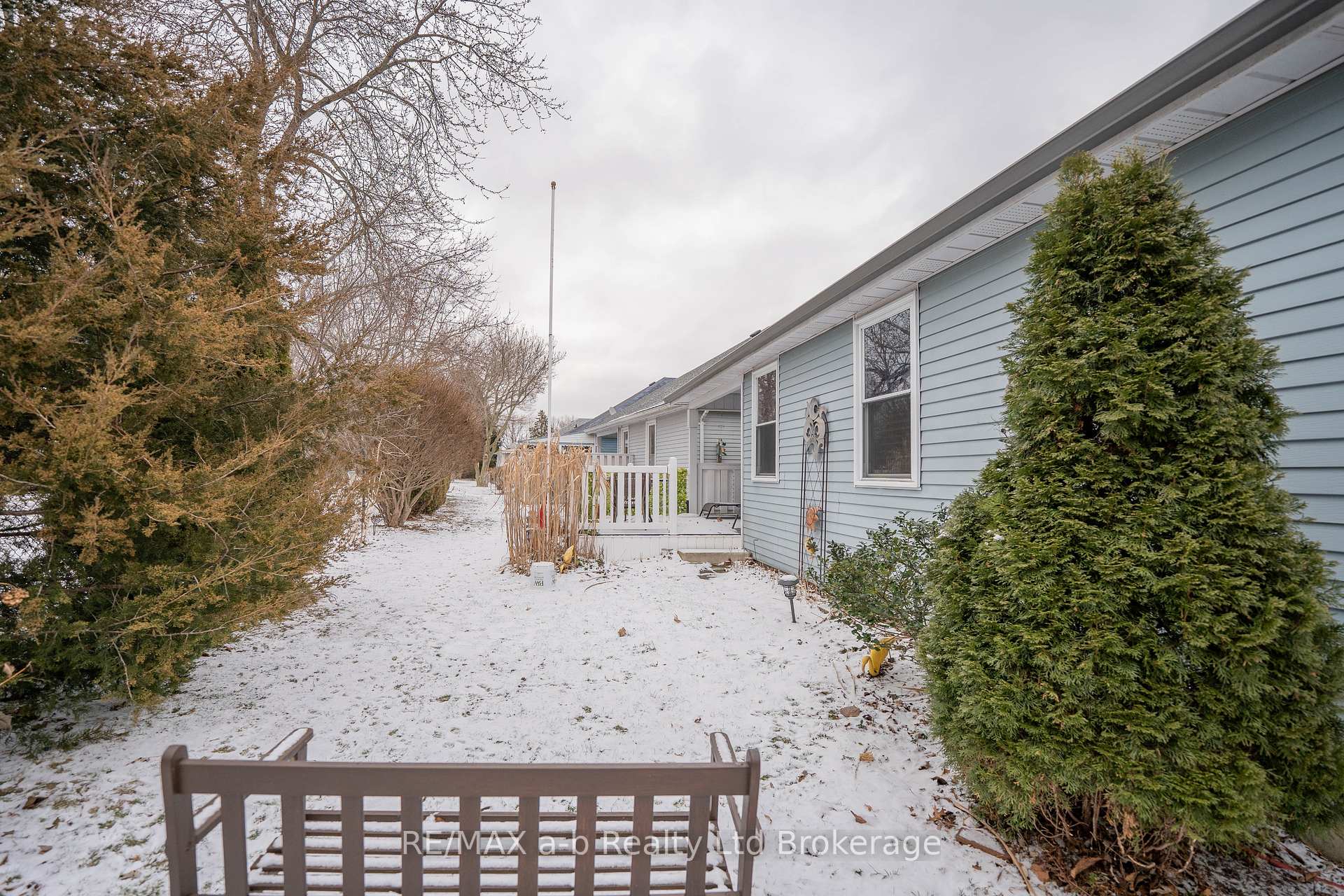 Photo 16 of 53 Hawkins Crescent, Tillsonburg — HOMEH