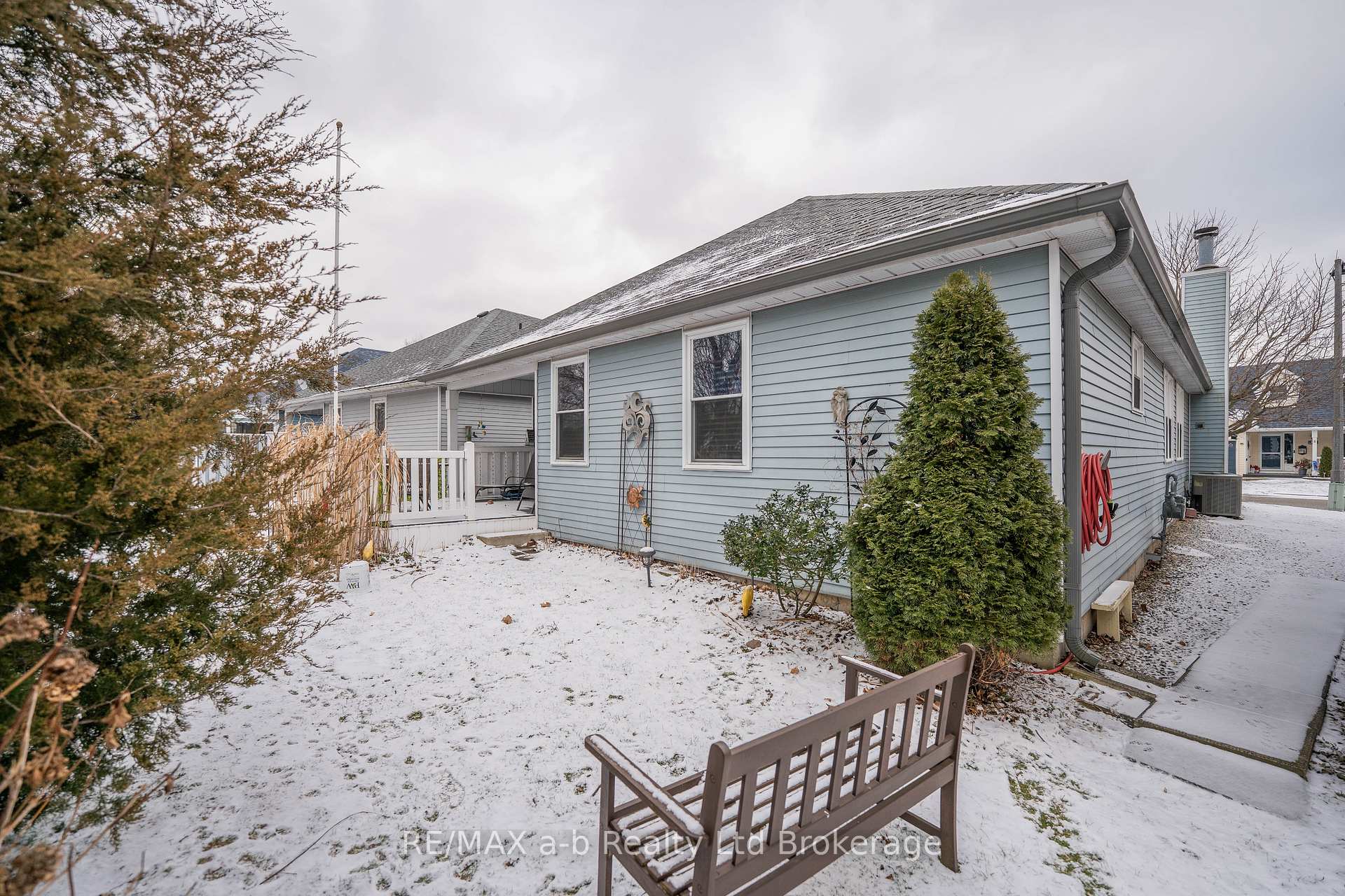 Photo 17 of 53 Hawkins Crescent, Tillsonburg — HOMEH