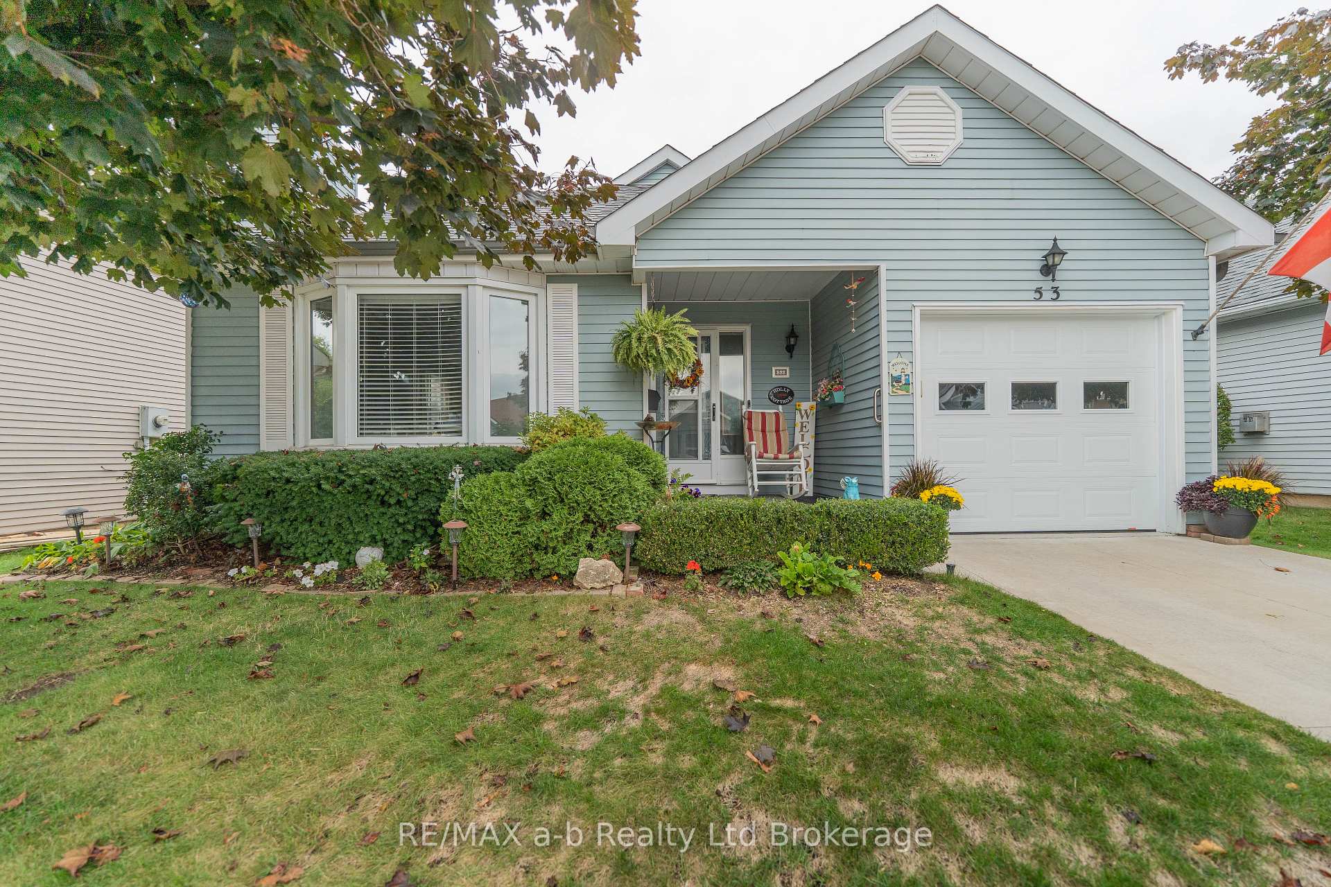 Photo 29 of 53 Hawkins Crescent, Tillsonburg — HOMEH