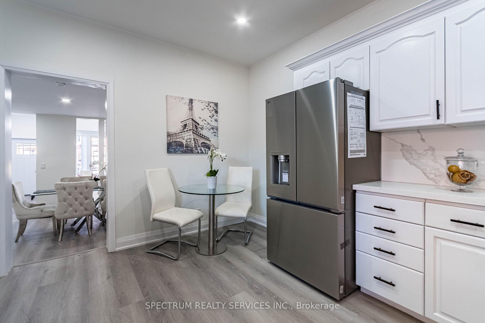 Photo 12 of 135 East Avenue N, Hamilton, Landsdale — HOMEH