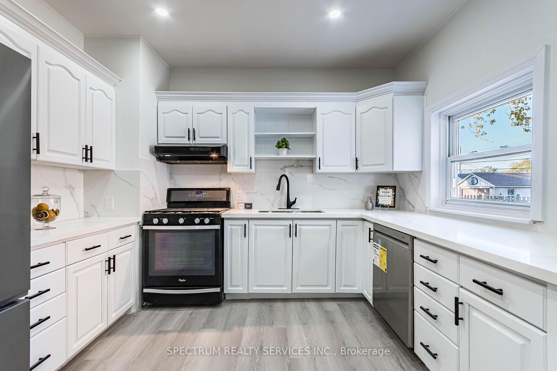 Photo 15 of 135 East Avenue N, Hamilton, Landsdale — HOMEH