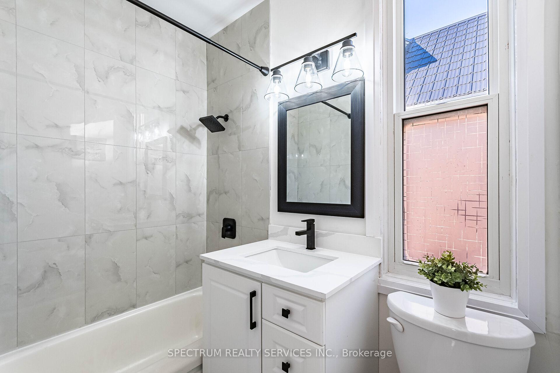 Photo 35 of 135 East Avenue N, Hamilton, Landsdale — HOMEH