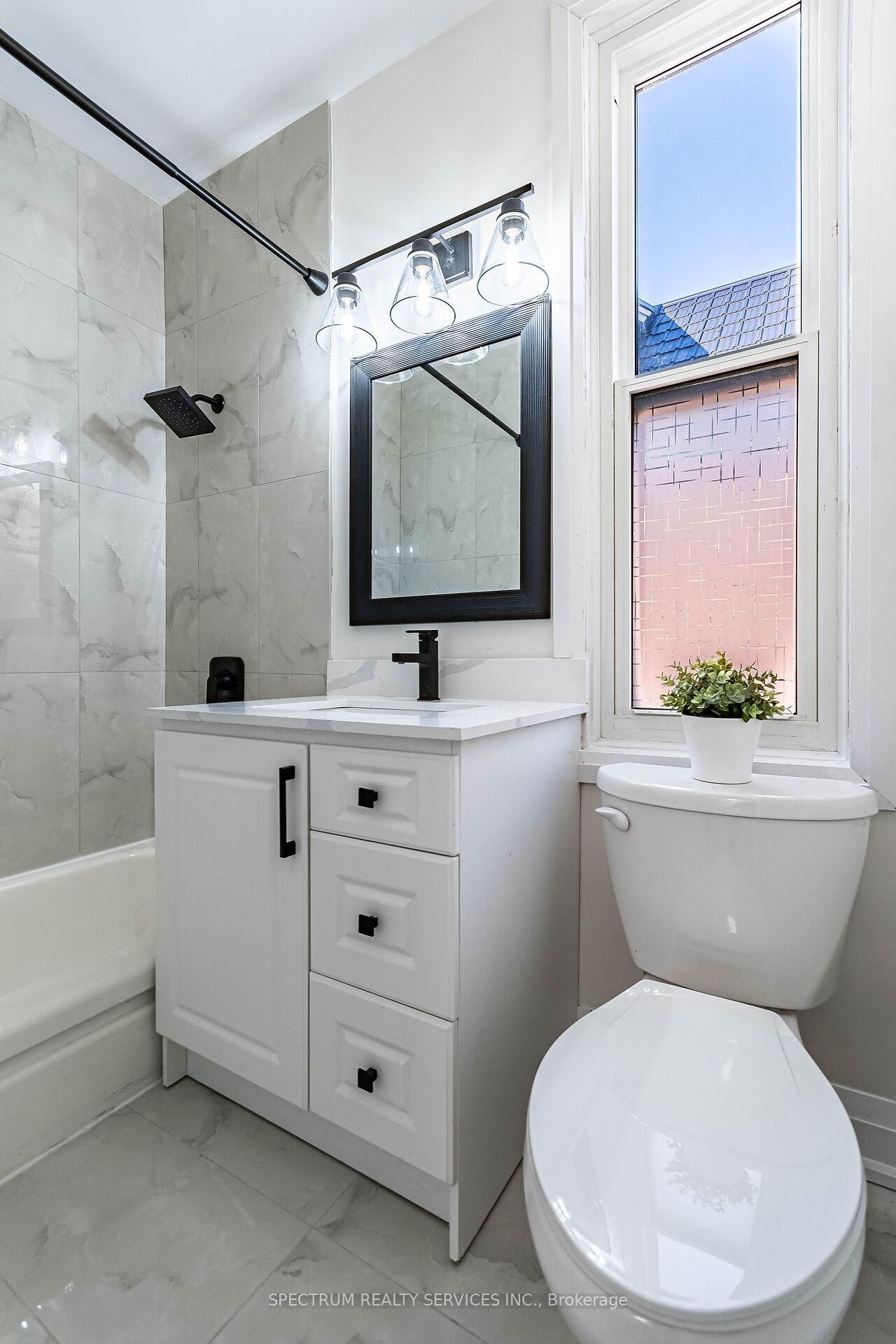 Photo 44 of 135 East Avenue N, Hamilton, Landsdale — HOMEH