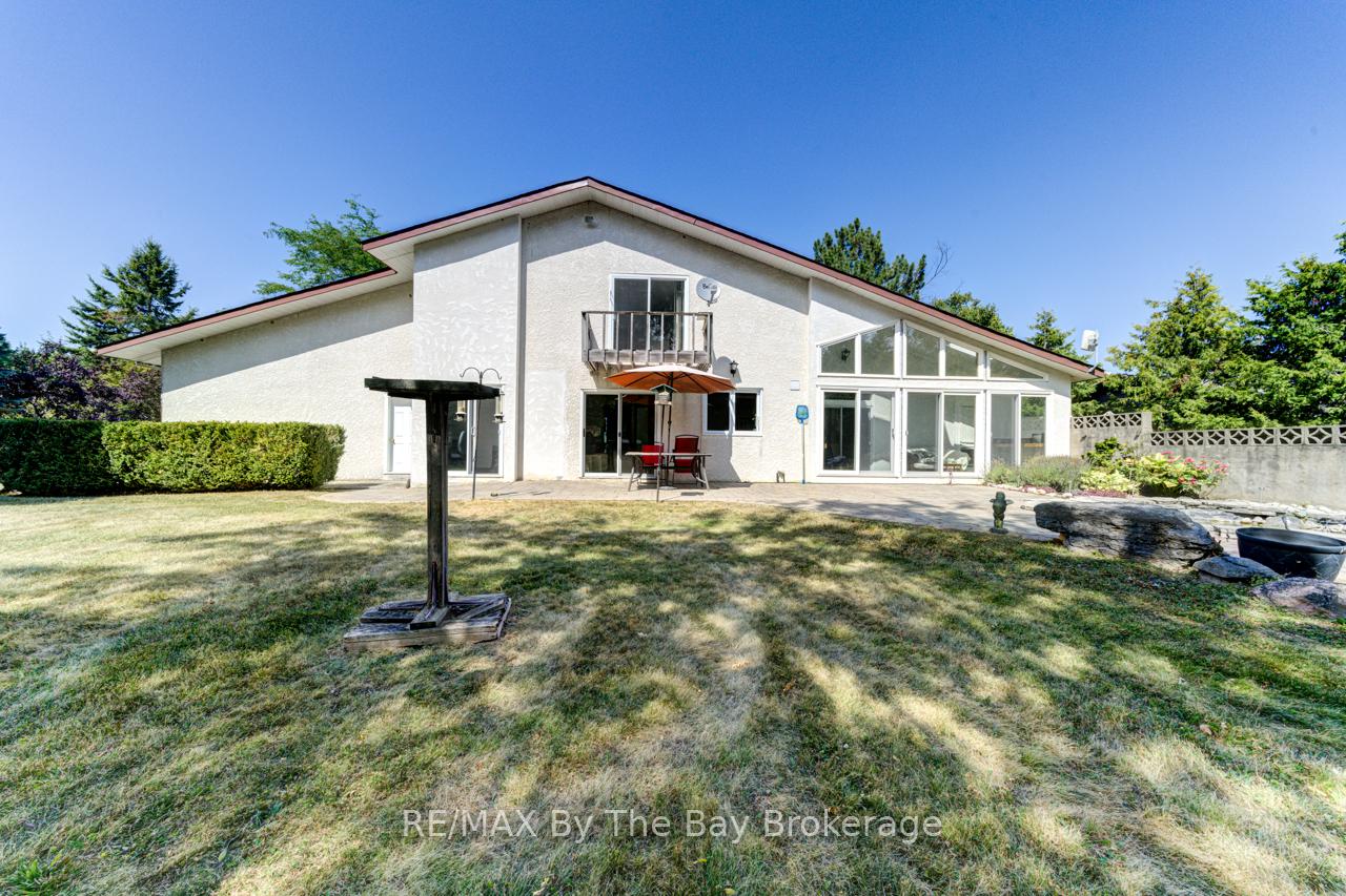 Photo 40 of 8223 30/31 Side Road, Clearview, Rural Clearview — HOMEH