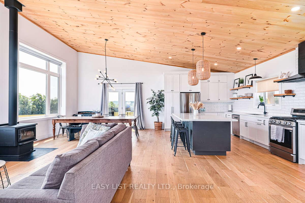Photo 10 of 317278 Third Line, Meaford — HOMEH