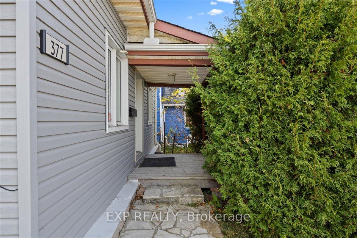 Photo 17 of 377 Lisgar Avenue, Renfrew — HOMEH