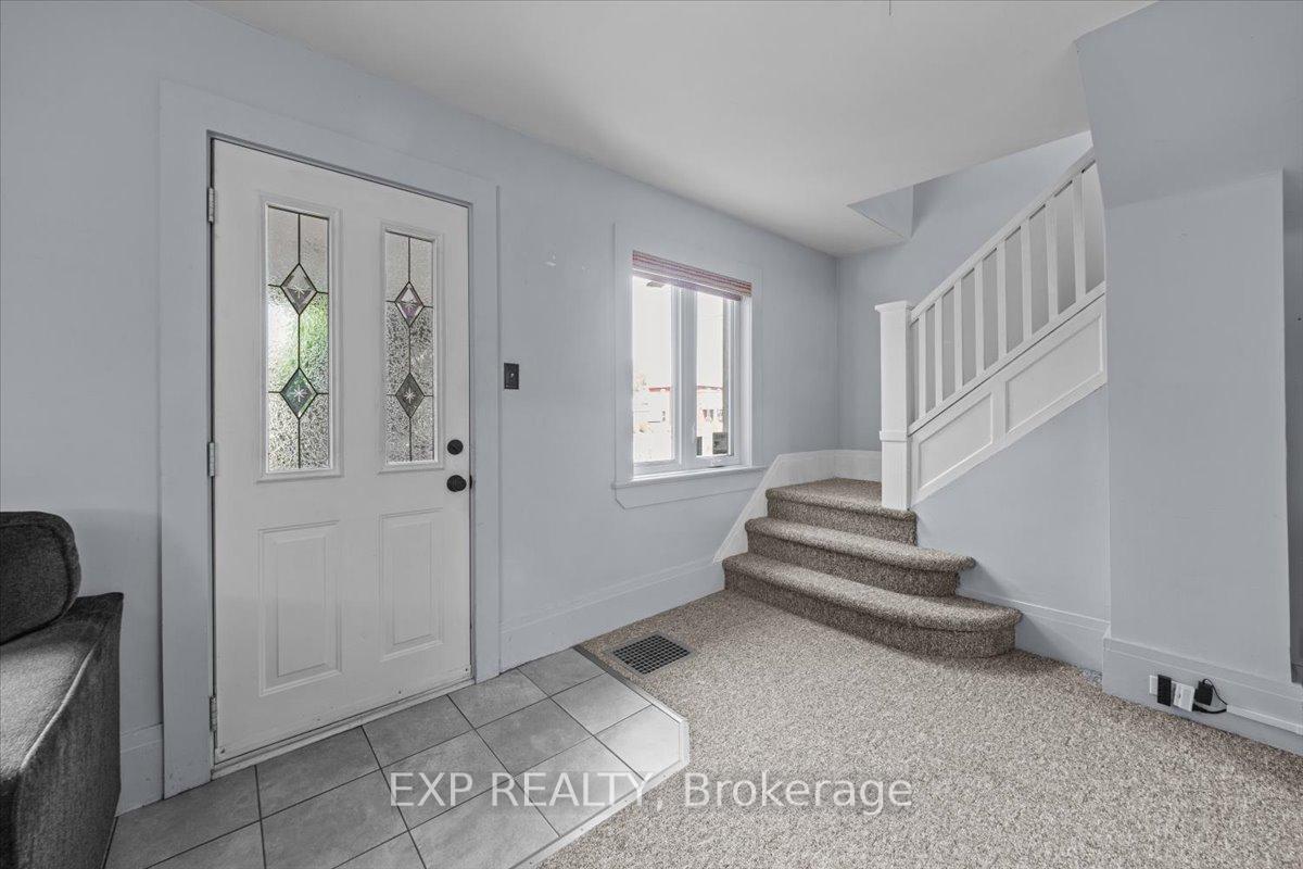 Photo 2 of 377 Lisgar Avenue, Renfrew — HOMEH