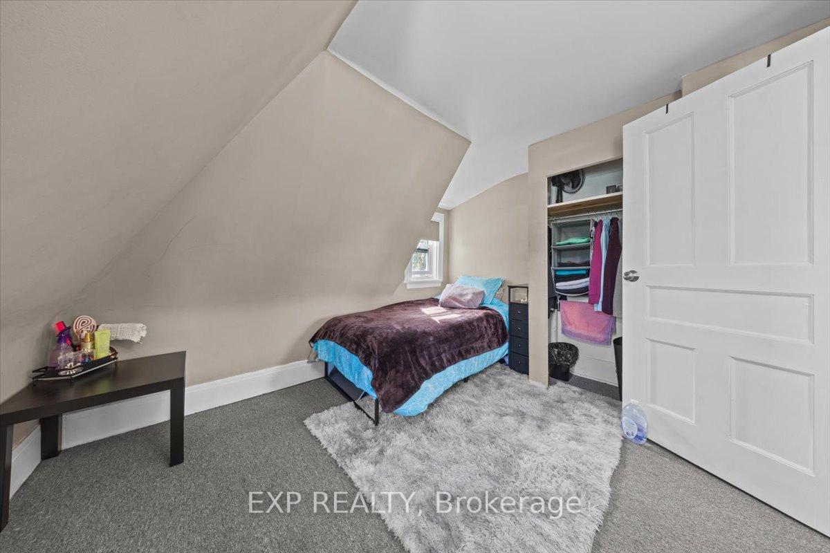 Photo 25 of 377 Lisgar Avenue, Renfrew — HOMEH