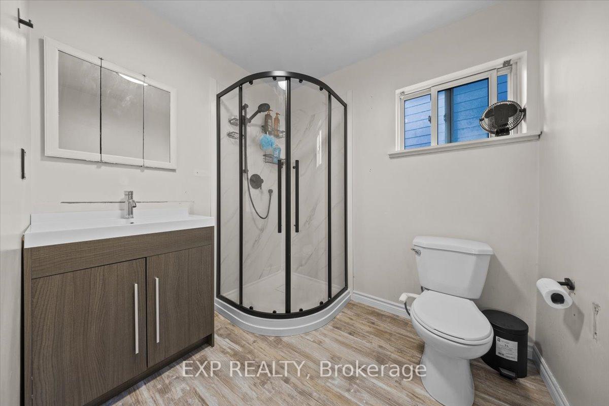 Photo 14 of 377 Lisgar Avenue, Renfrew — HOMEH