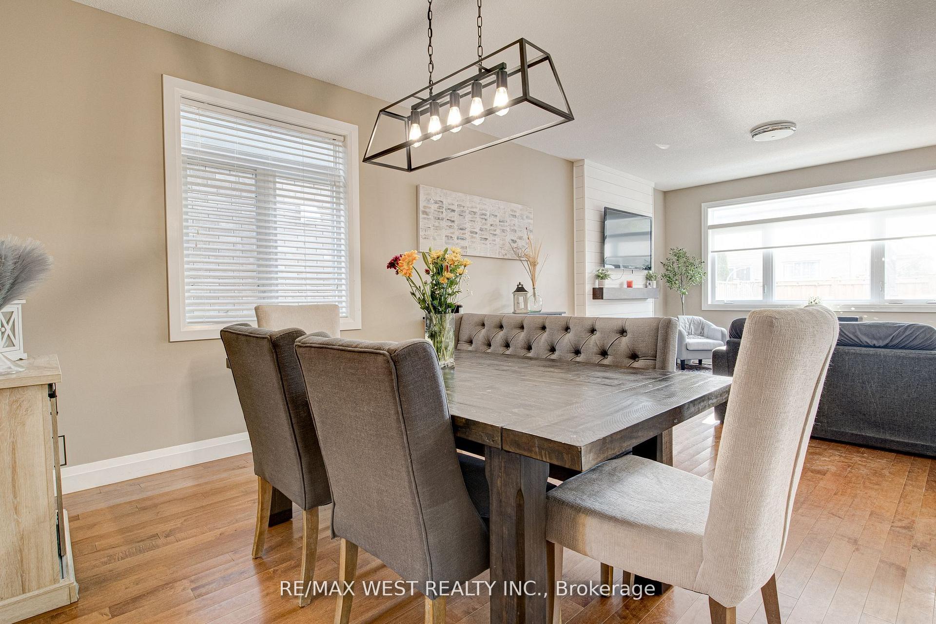 Photo 8 of 68 Challenger Avenue, North Dumfries — HOMEH