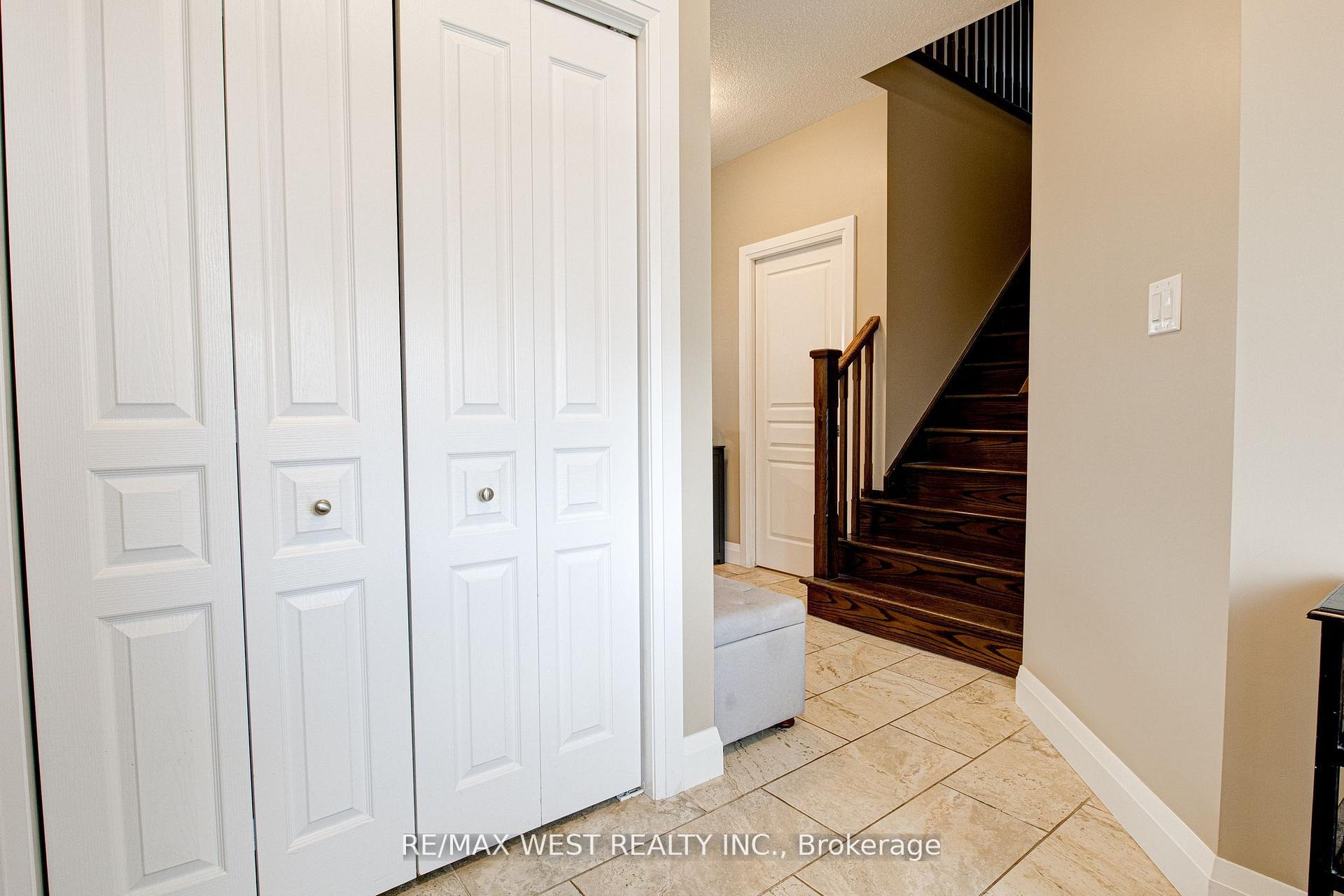 Photo 12 of 68 Challenger Avenue, North Dumfries — HOMEH