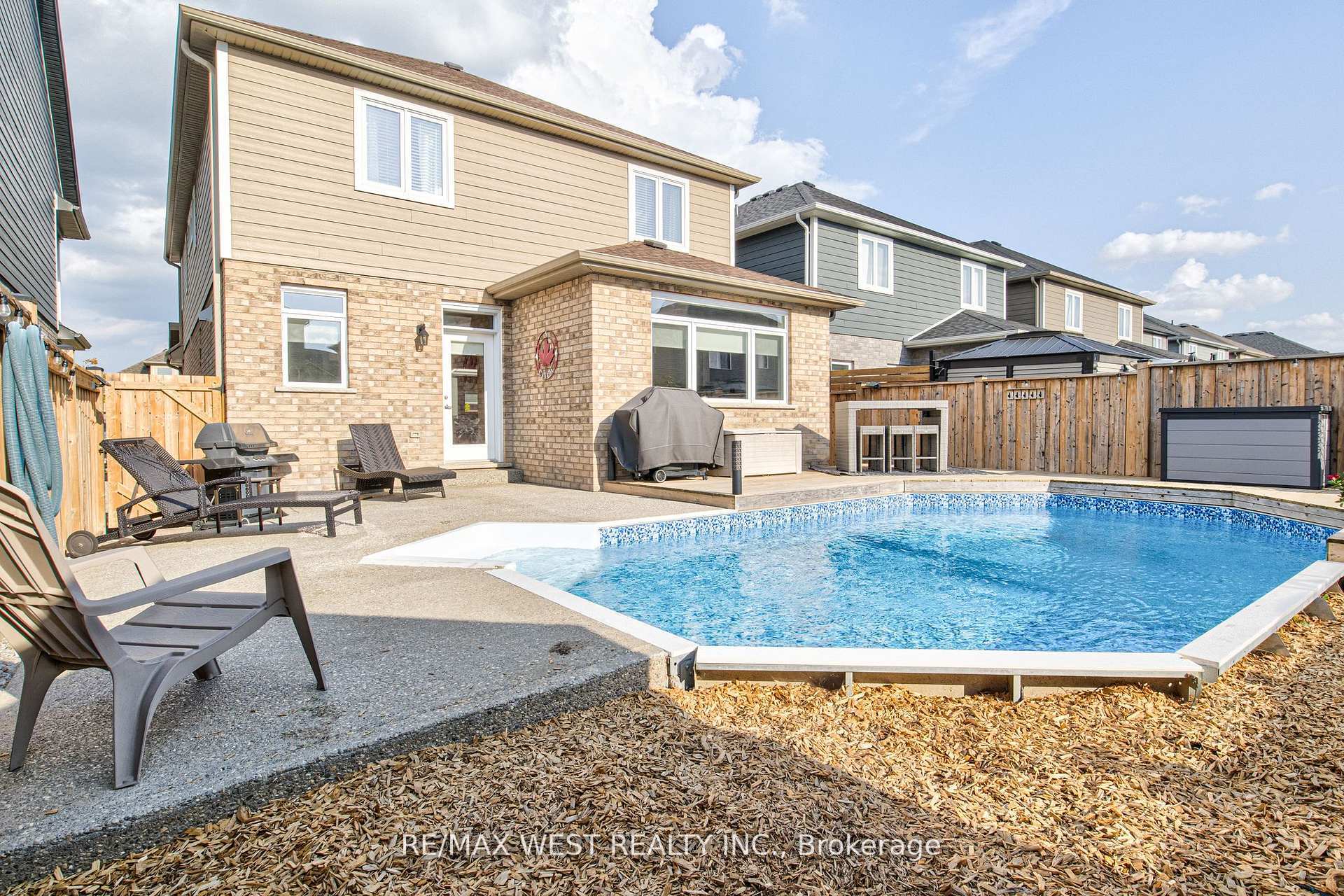 Photo 39 of 68 Challenger Avenue, North Dumfries — HOMEH