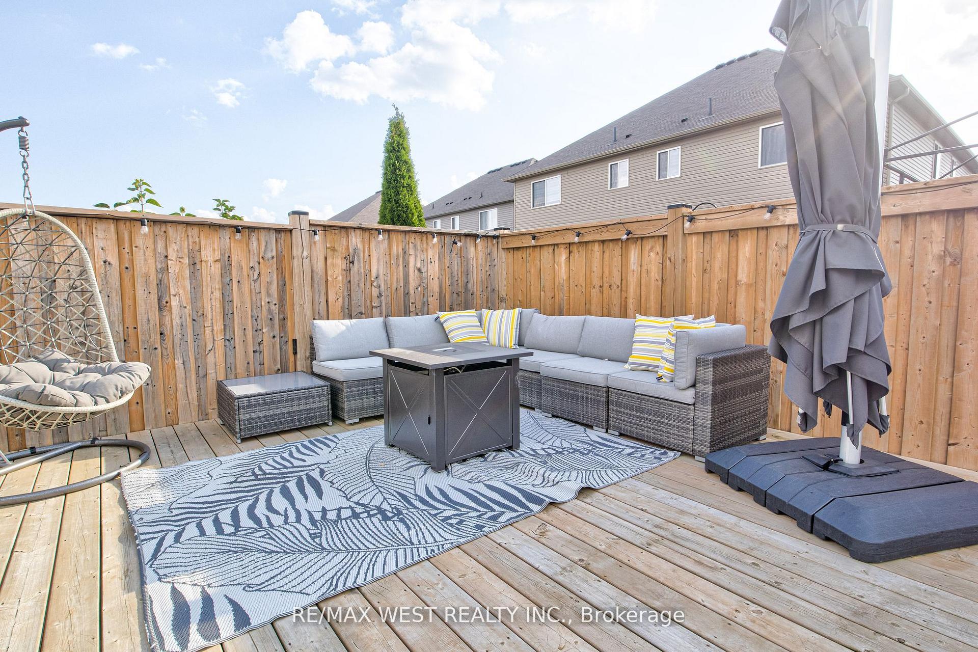 Photo 27 of 68 Challenger Avenue, North Dumfries — HOMEH