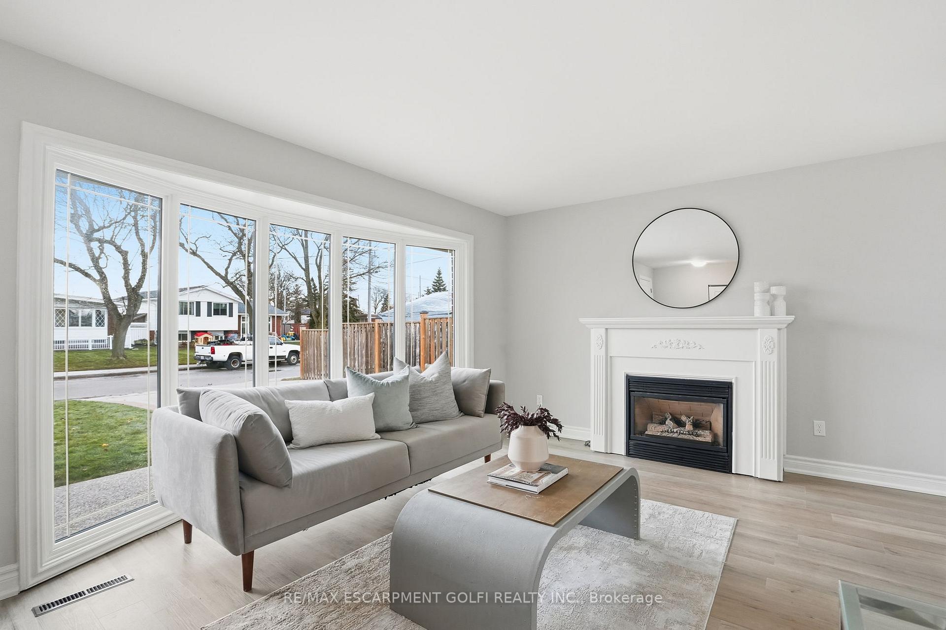 Photo 3 of 38 Coral Drive, Hamilton, Lawfield — HOMEH