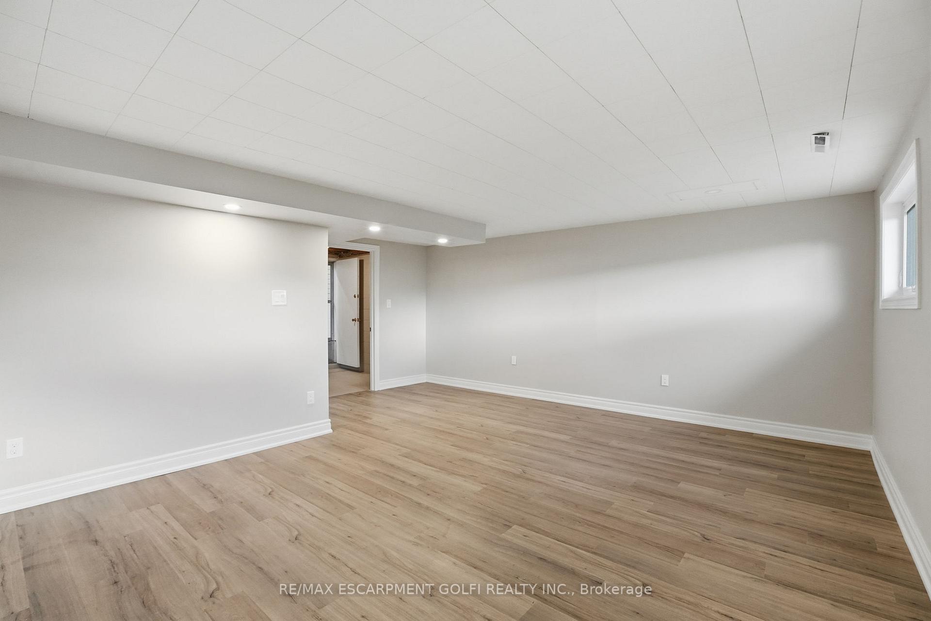 Photo 18 of 38 Coral Drive, Hamilton, Lawfield — HOMEH