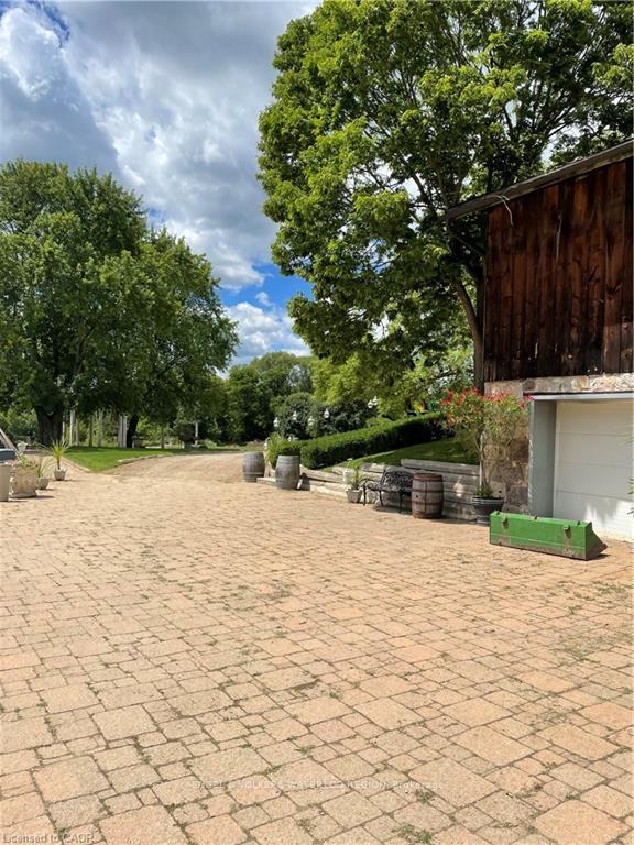 Photo 25 of Unit B, 180 Nith River Way, North Dumfries — HOMEH