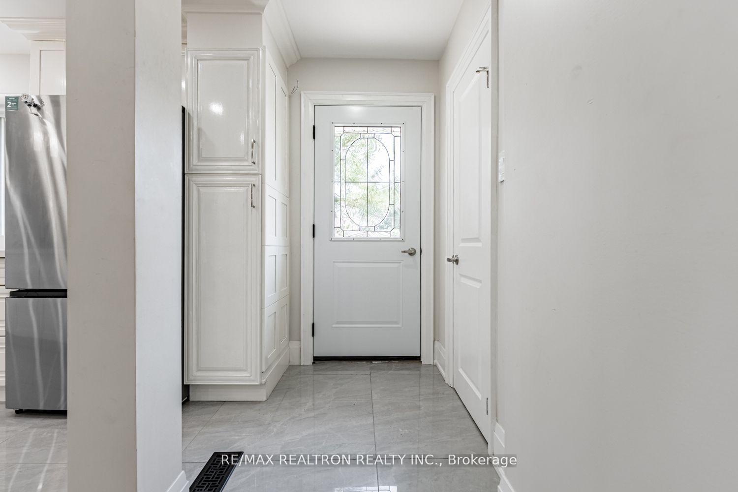Photo 6 of 79 Blanmora Drive, Hamilton, Stoney Creek — HOMEH