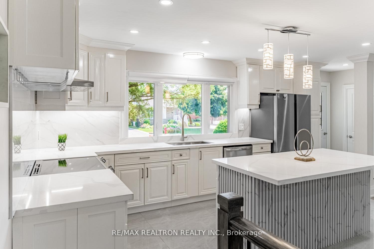Photo 7 of 79 Blanmora Drive, Hamilton, Stoney Creek — HOMEH
