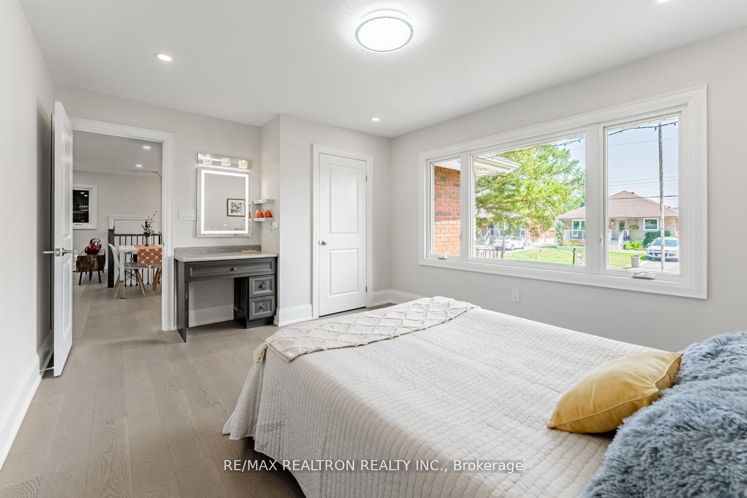 Photo 33 of 79 Blanmora Drive, Hamilton, Stoney Creek — HOMEH