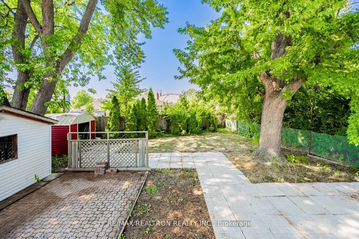 Photo 32 of 79 Blanmora Drive, Hamilton, Stoney Creek — HOMEH