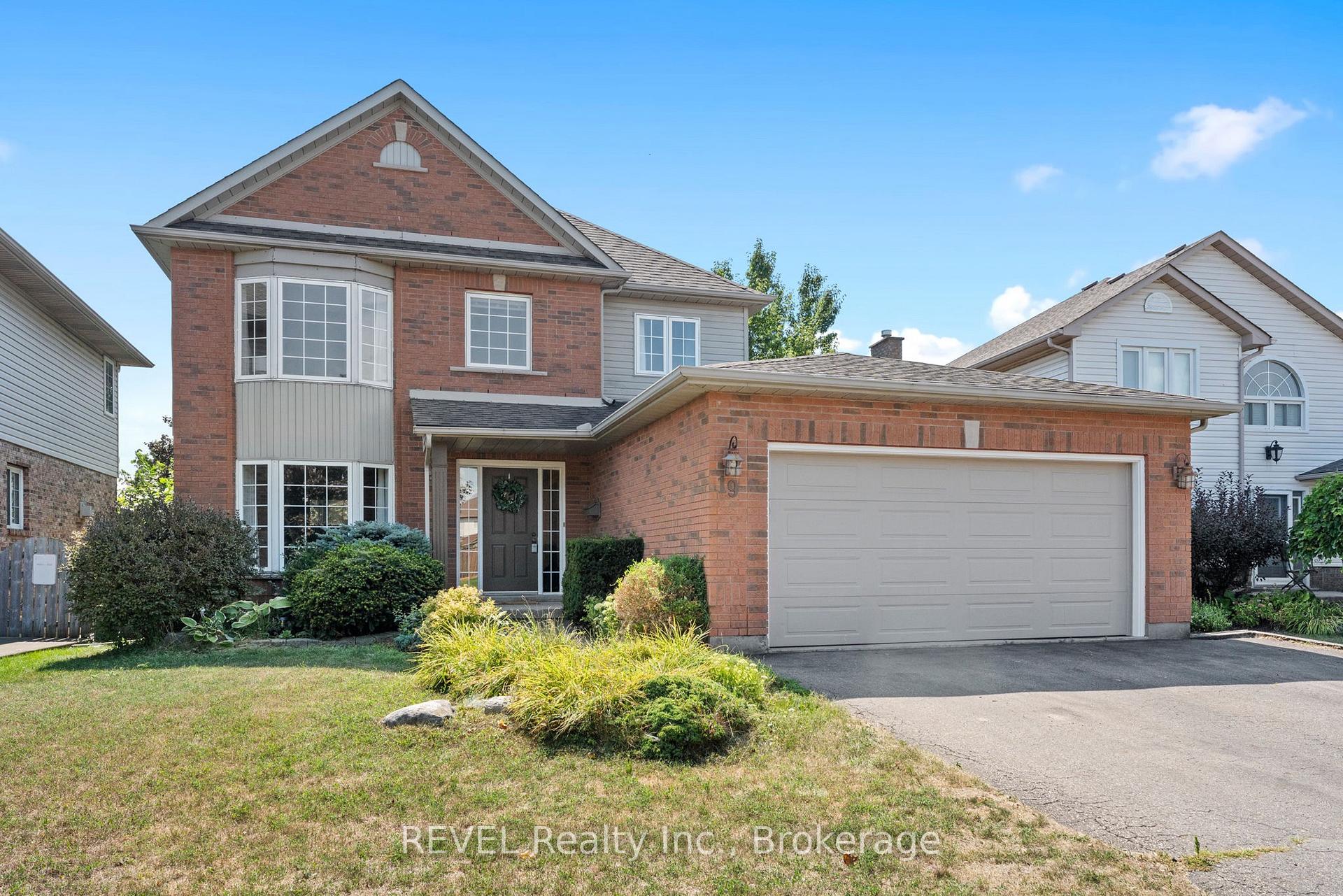 Photo 1 of 19 Crysler Crescent, Thorold, Confederation Heights — HOMEH