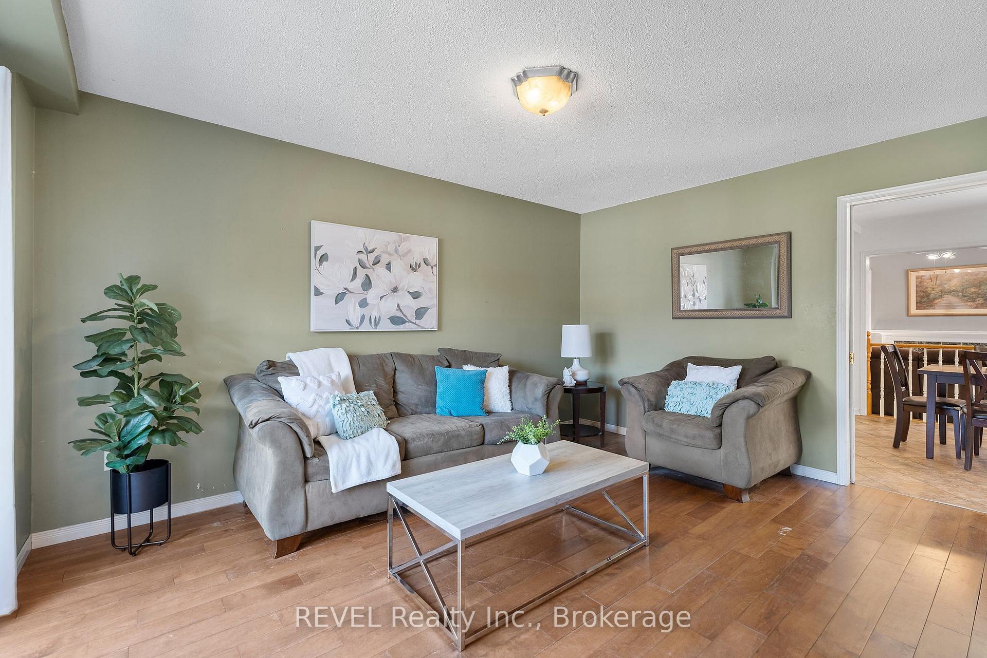 Photo 18 of 19 Crysler Crescent, Thorold, Confederation Heights — HOMEH