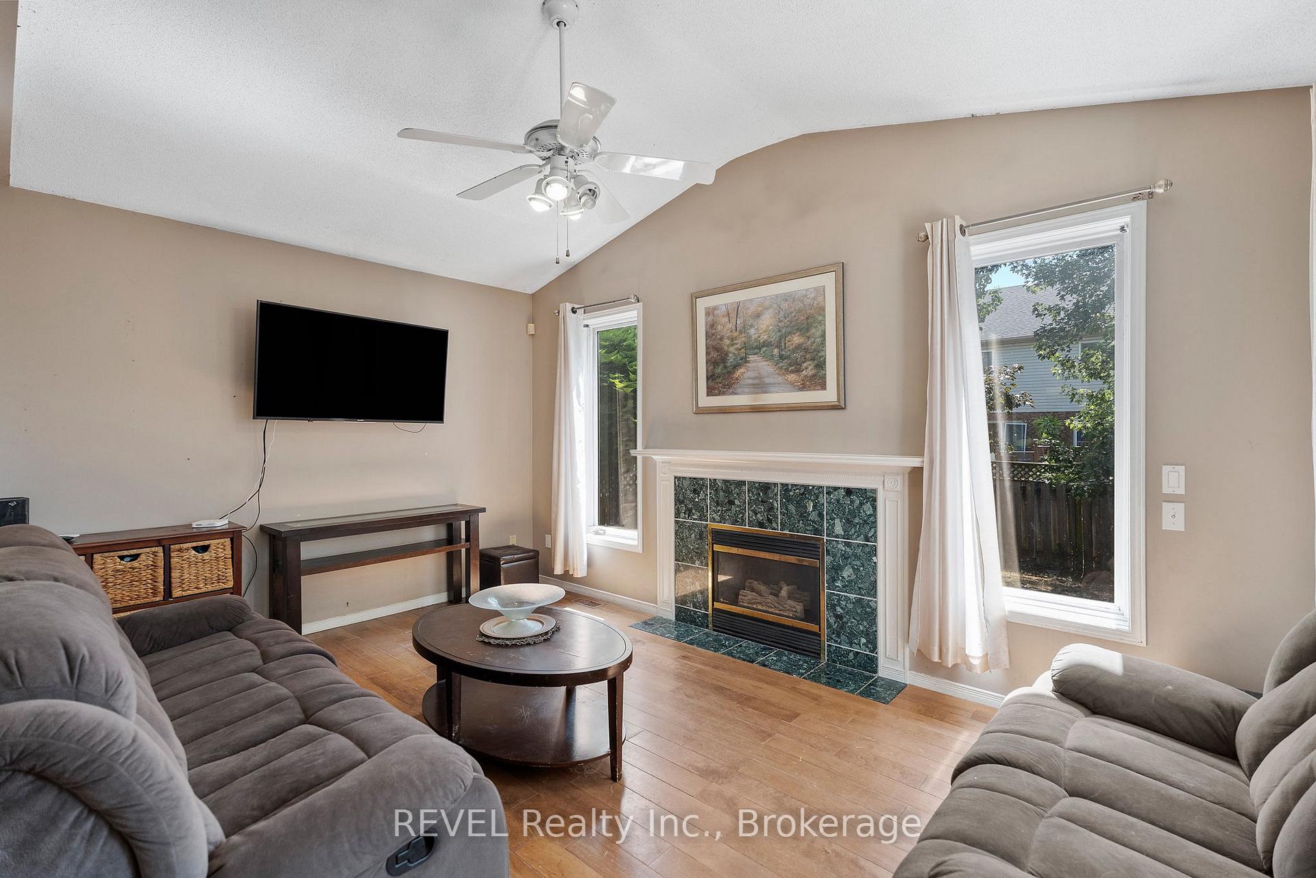 Photo 32 of 19 Crysler Crescent, Thorold, Confederation Heights — HOMEH