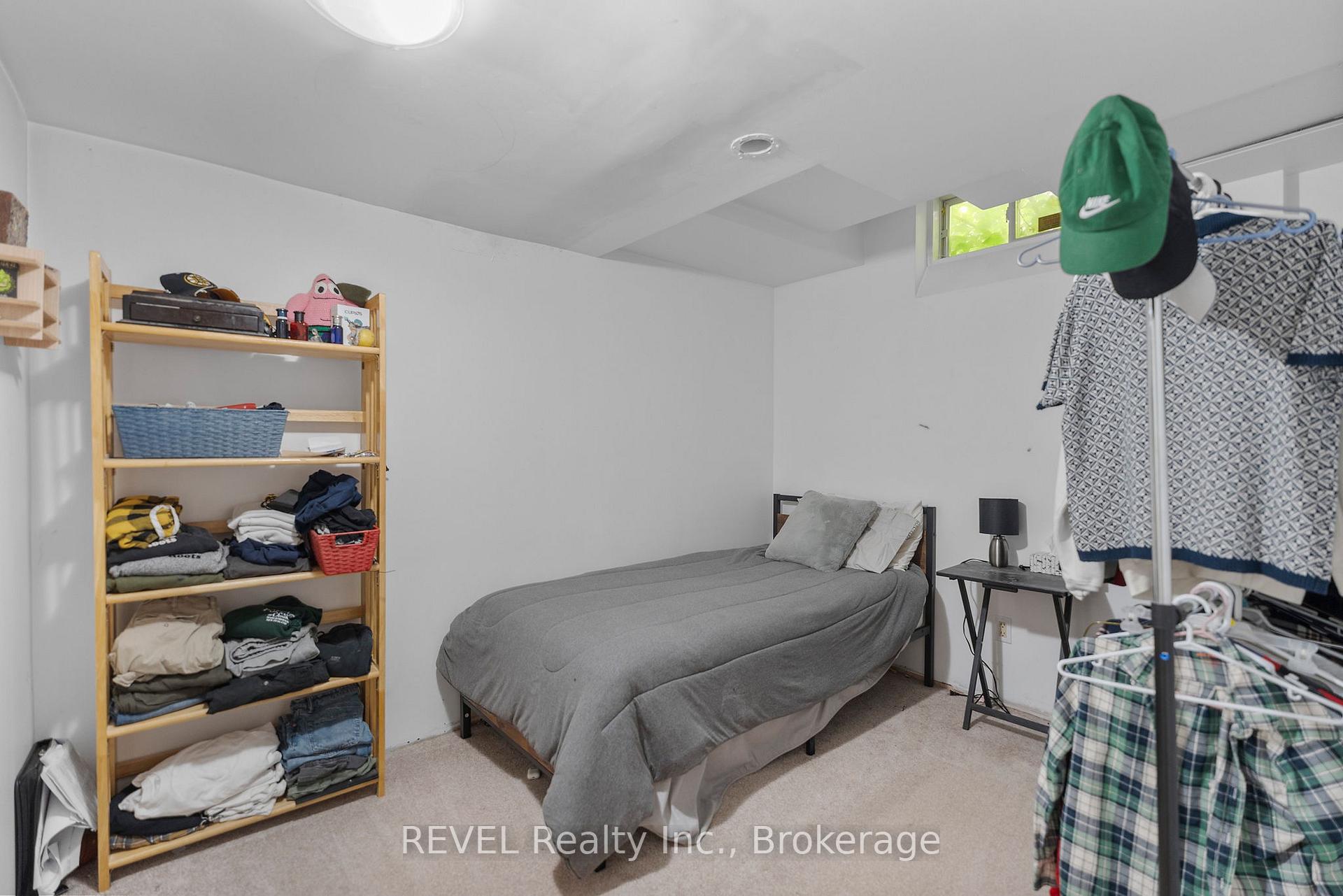 Photo 11 of 19 Crysler Crescent, Thorold, Confederation Heights — HOMEH