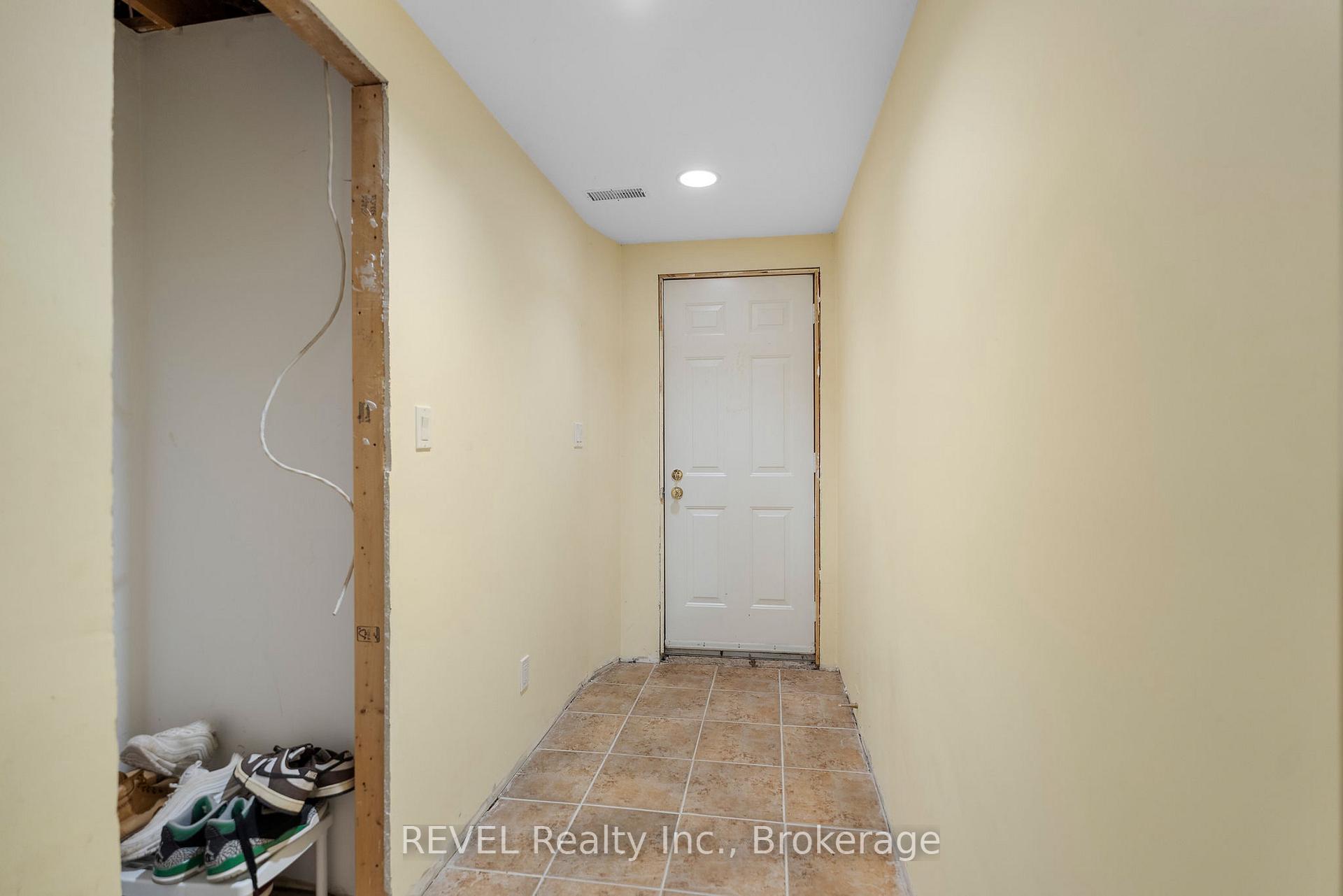 Photo 39 of 19 Crysler Crescent, Thorold, Confederation Heights — HOMEH
