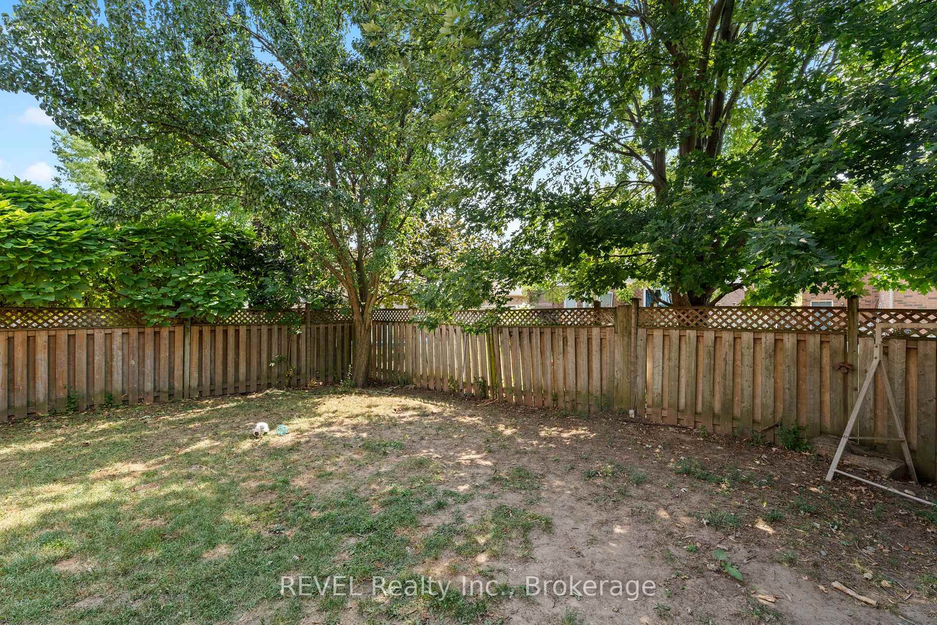 Photo 46 of 19 Crysler Crescent, Thorold, Confederation Heights — HOMEH