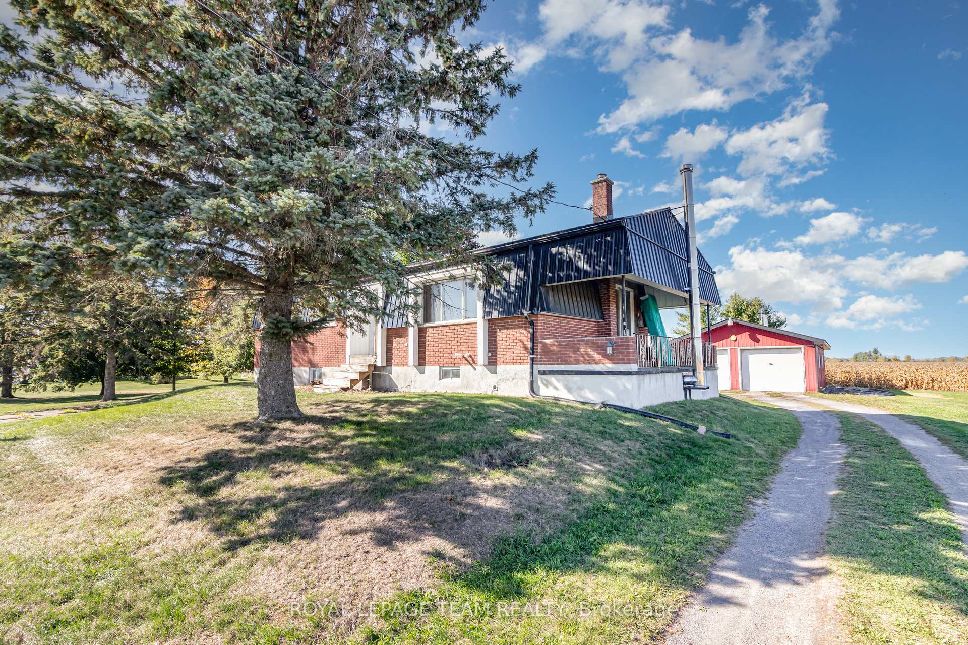 Photo 3 of 12121 Liscumb Road, North Dundas, North Dundas (Winchester) Twp — HOMEH