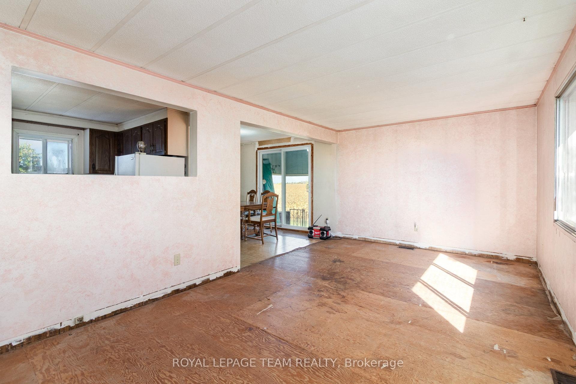 Photo 6 of 12121 Liscumb Road, North Dundas, North Dundas (Winchester) Twp — HOMEH