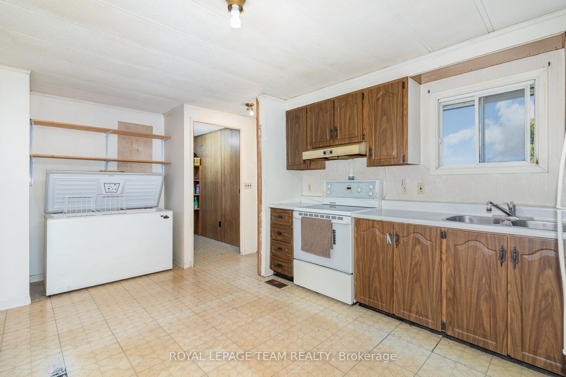 Photo 8 of 12121 Liscumb Road, North Dundas, North Dundas (Winchester) Twp — HOMEH