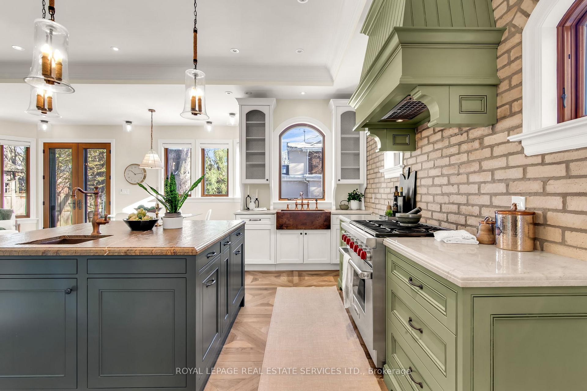 Photo 6 of 441 Oriole Parkway, Toronto, Yonge-Eglinton — HOMEH