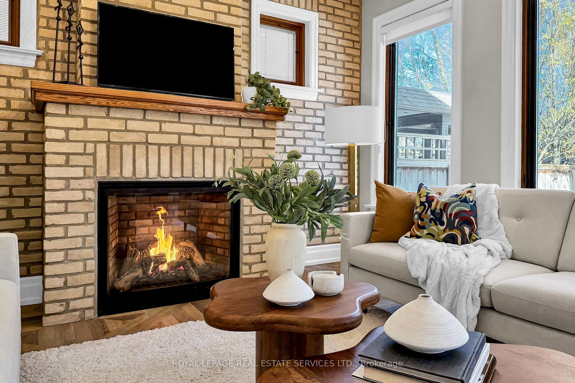 Photo 23 of 441 Oriole Parkway, Toronto, Yonge-Eglinton — HOMEH