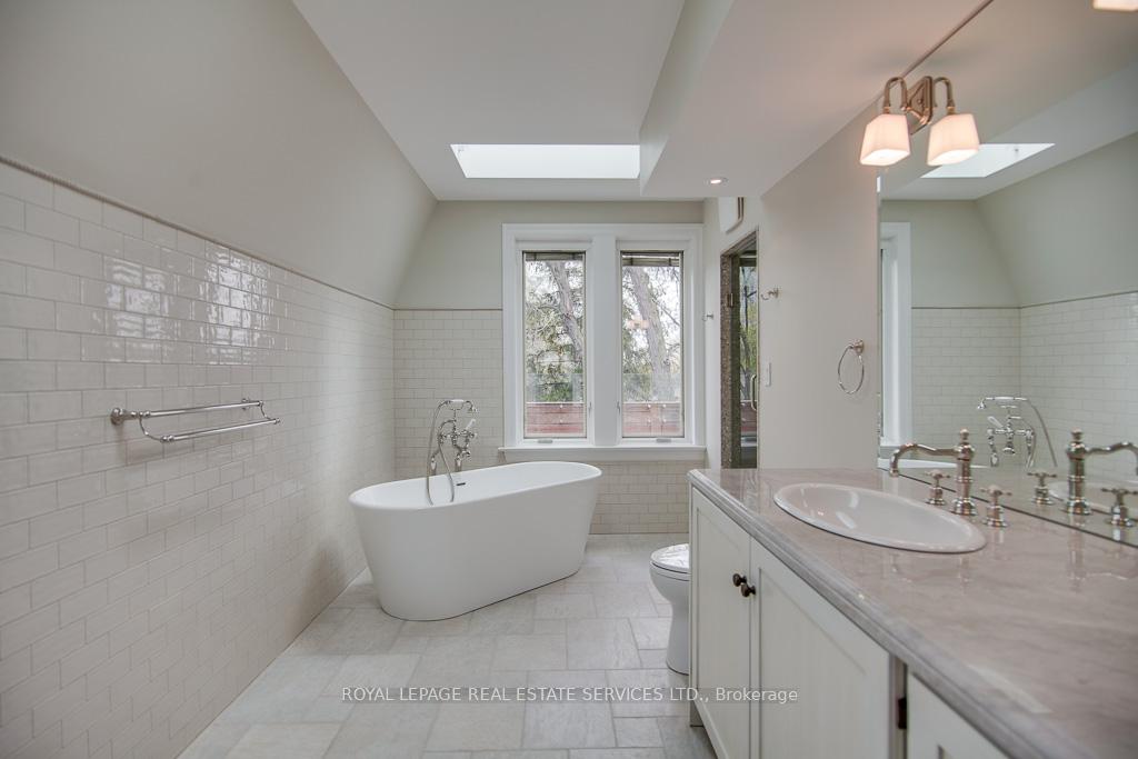 Photo 28 of 441 Oriole Parkway, Toronto, Yonge-Eglinton — HOMEH