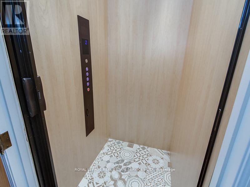 Photo 21 of 441 Oriole Parkway, Toronto, Yonge-Eglinton — HOMEH