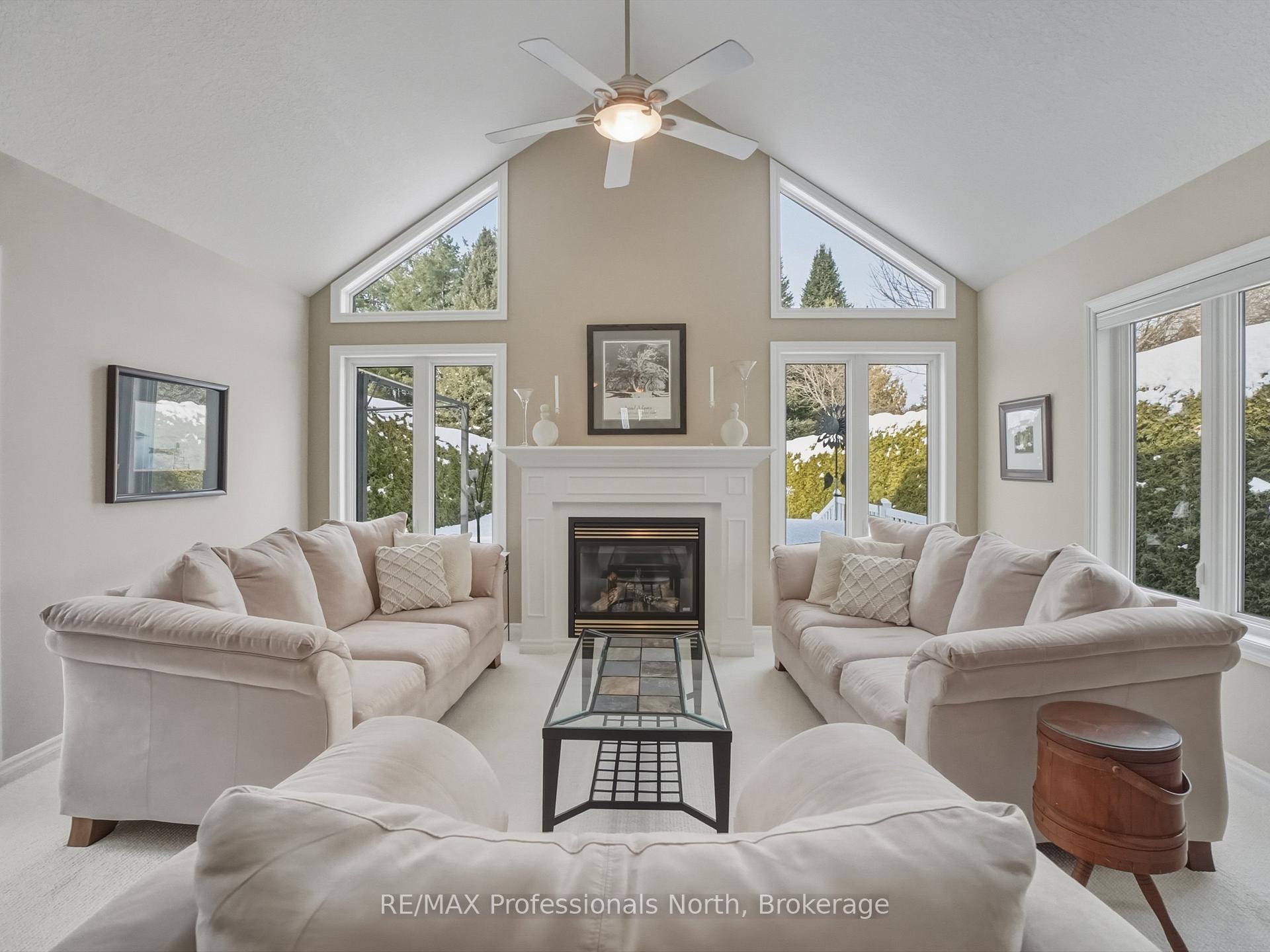 Photo 2 of 77 Ewing Street, Bracebridge, Monck (Bracebridge) — HOMEH