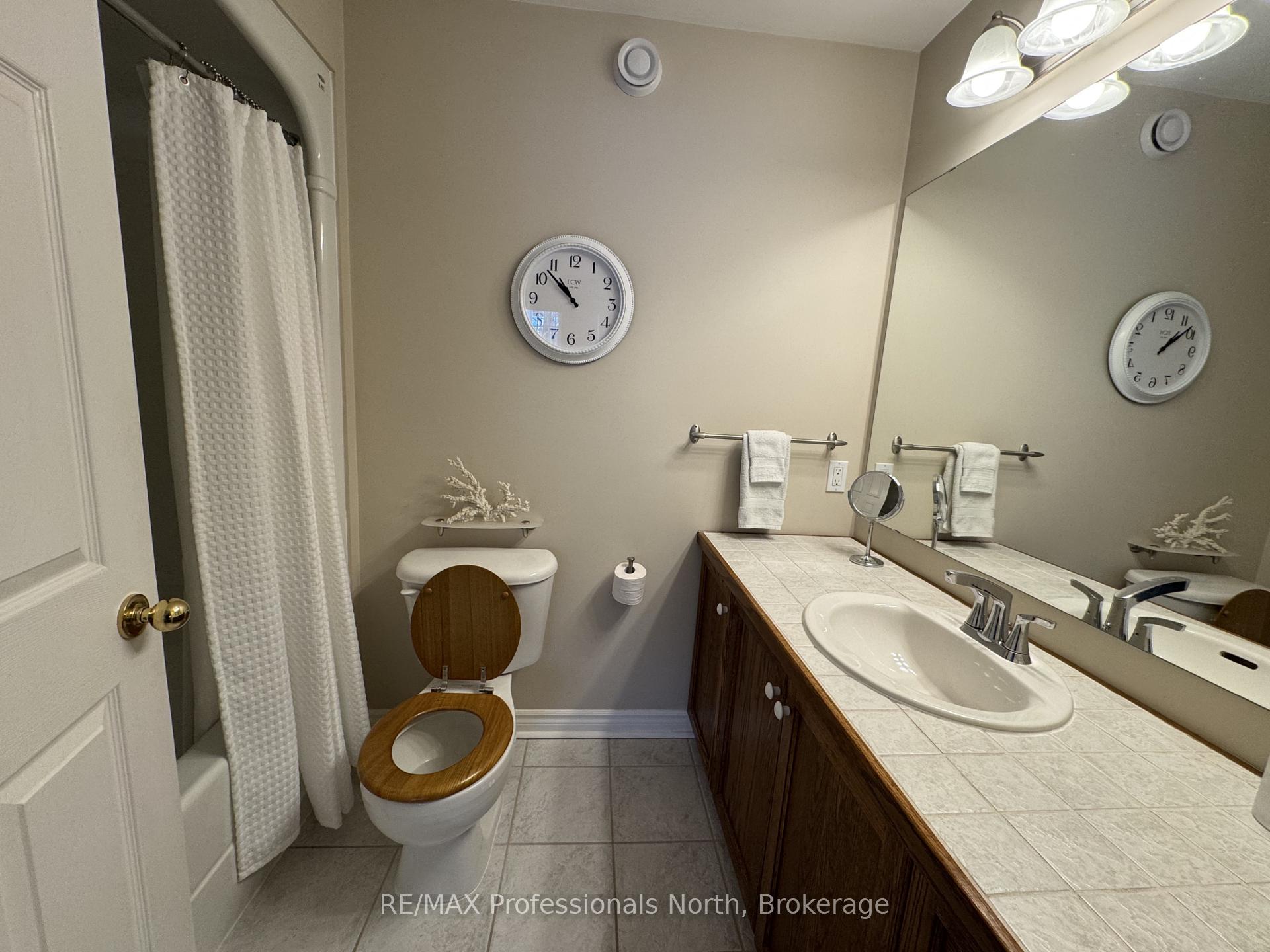 Photo 6 of 77 Ewing Street, Bracebridge, Monck (Bracebridge) — HOMEH