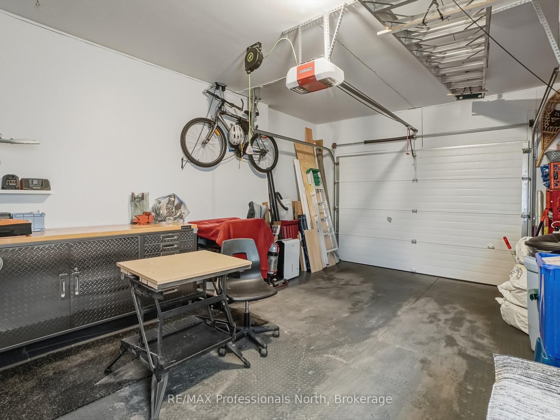 Photo 8 of 77 Ewing Street, Bracebridge, Monck (Bracebridge) — HOMEH