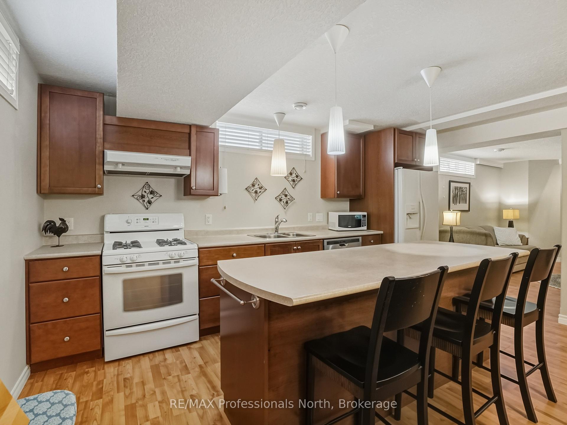 Photo 39 of 77 Ewing Street, Bracebridge, Monck (Bracebridge) — HOMEH
