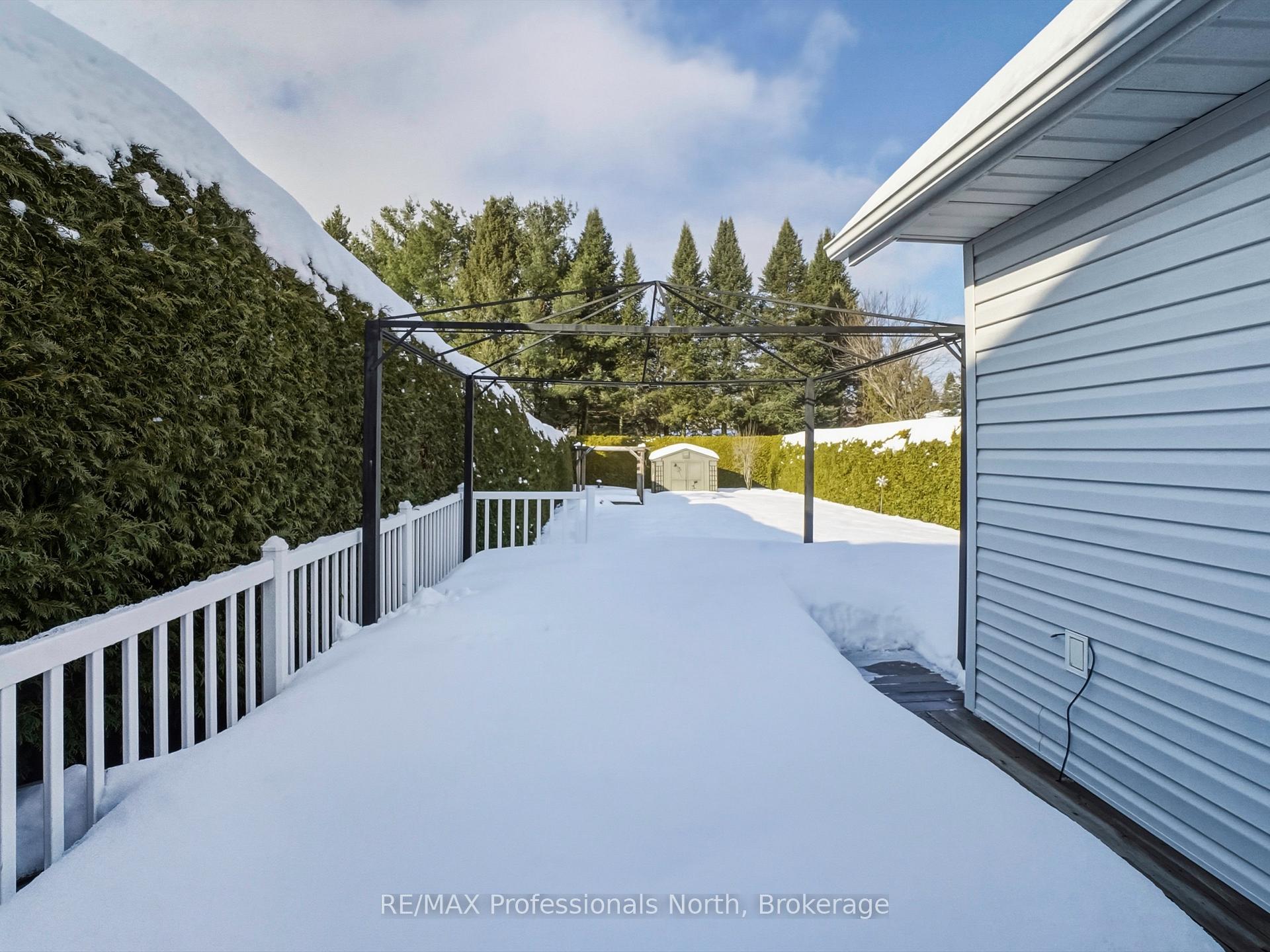 Photo 20 of 77 Ewing Street, Bracebridge, Monck (Bracebridge) — HOMEH