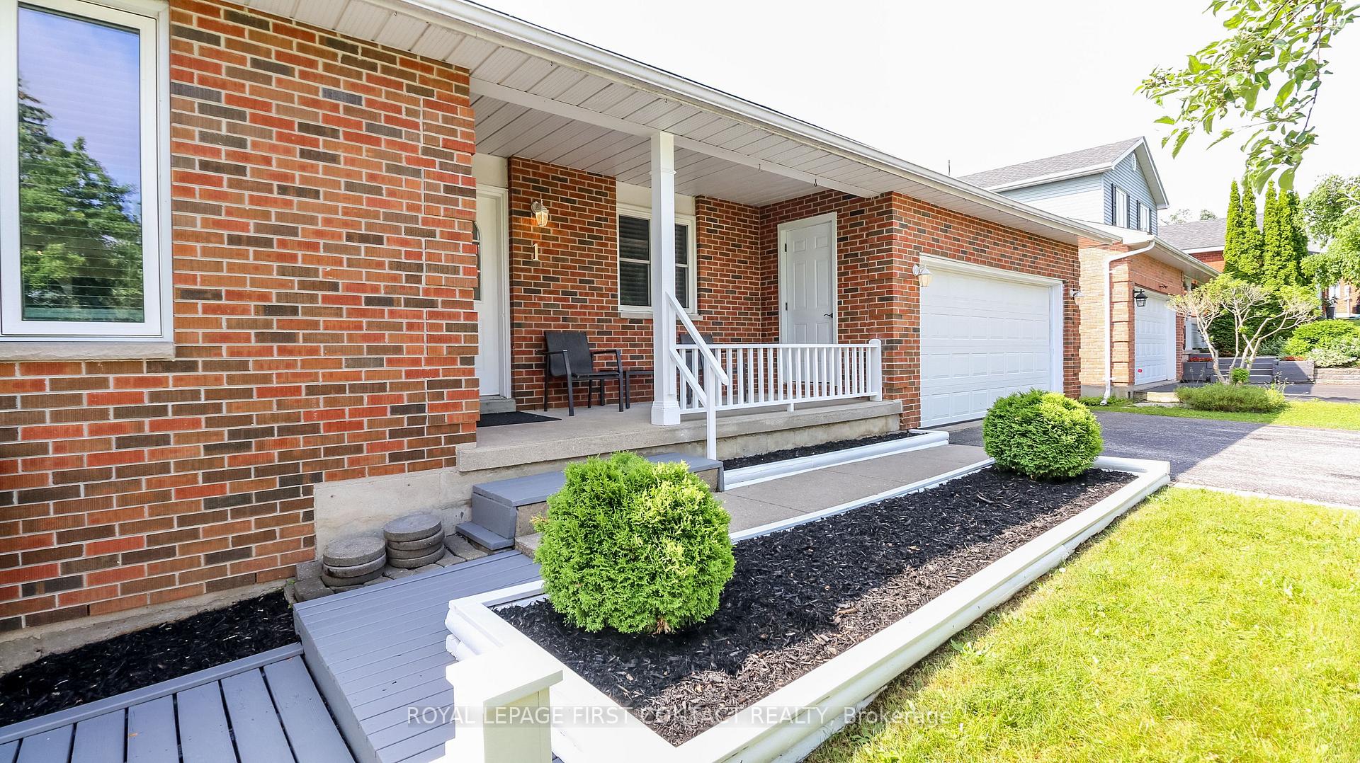 Photo 8 of 1 Mariposa Drive, Orillia — HOMEH