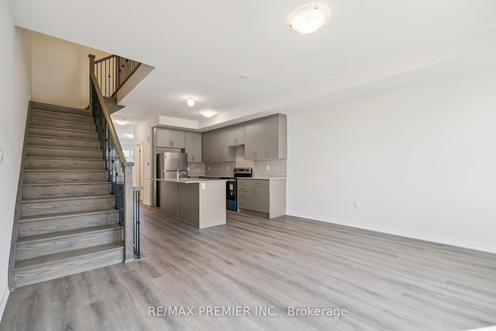 Photo 7 of 38 Cherry Hill Lane, Barrie, Painswick South — HOMEH