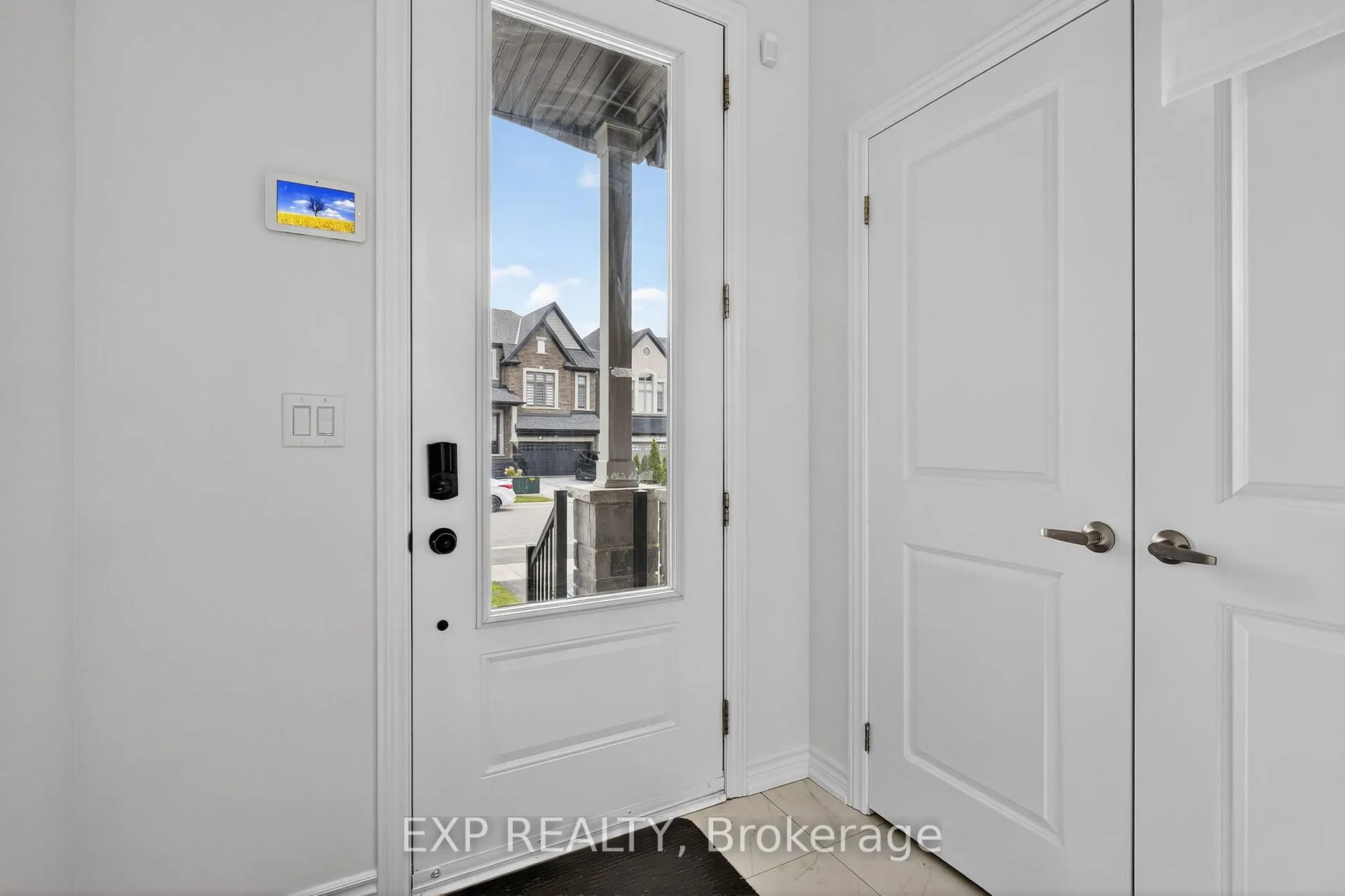 Photo 5 of 1467 Blackmore Street, Innisfil, Alcona — HOMEH