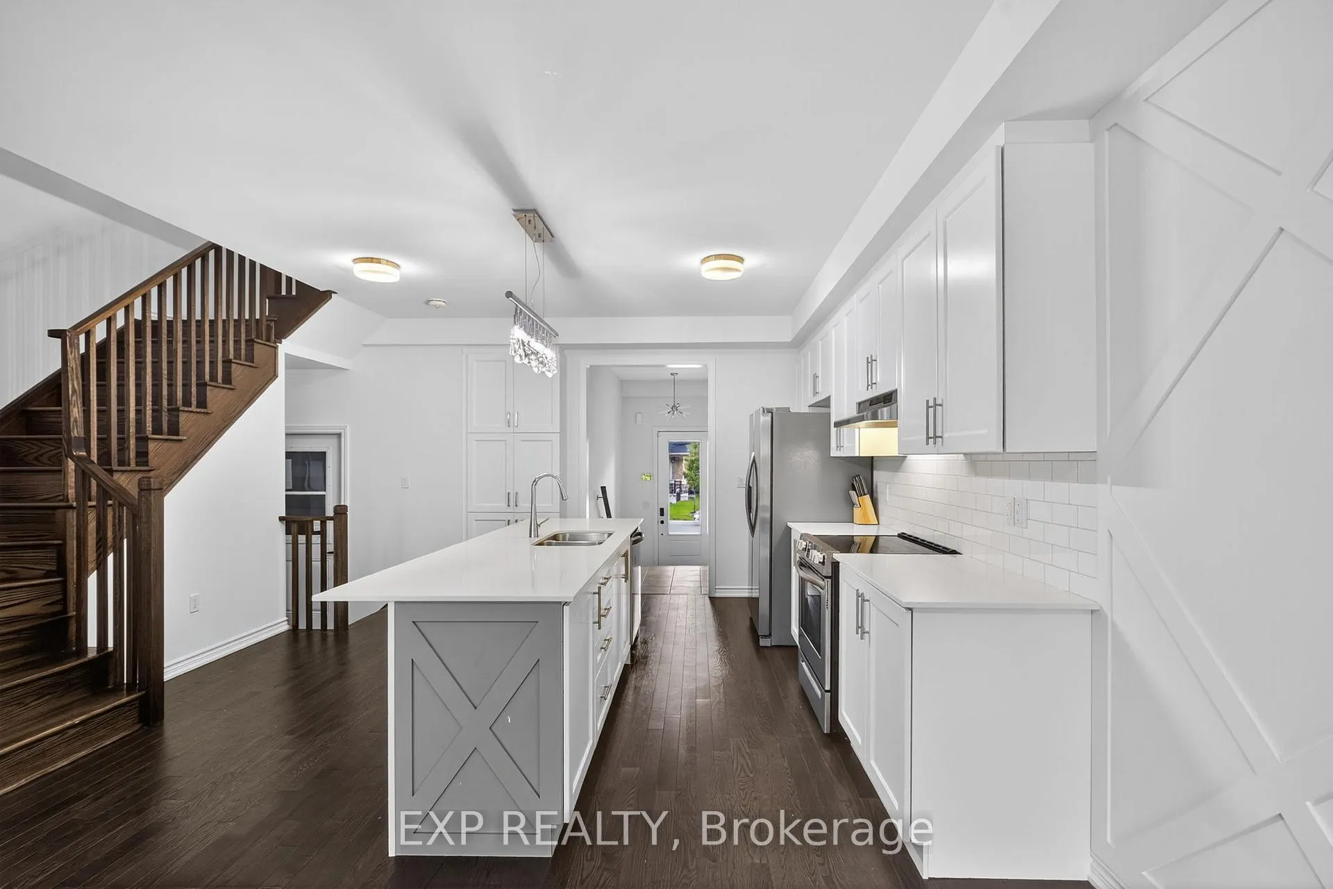 Photo 9 of 1467 Blackmore Street, Innisfil, Alcona — HOMEH