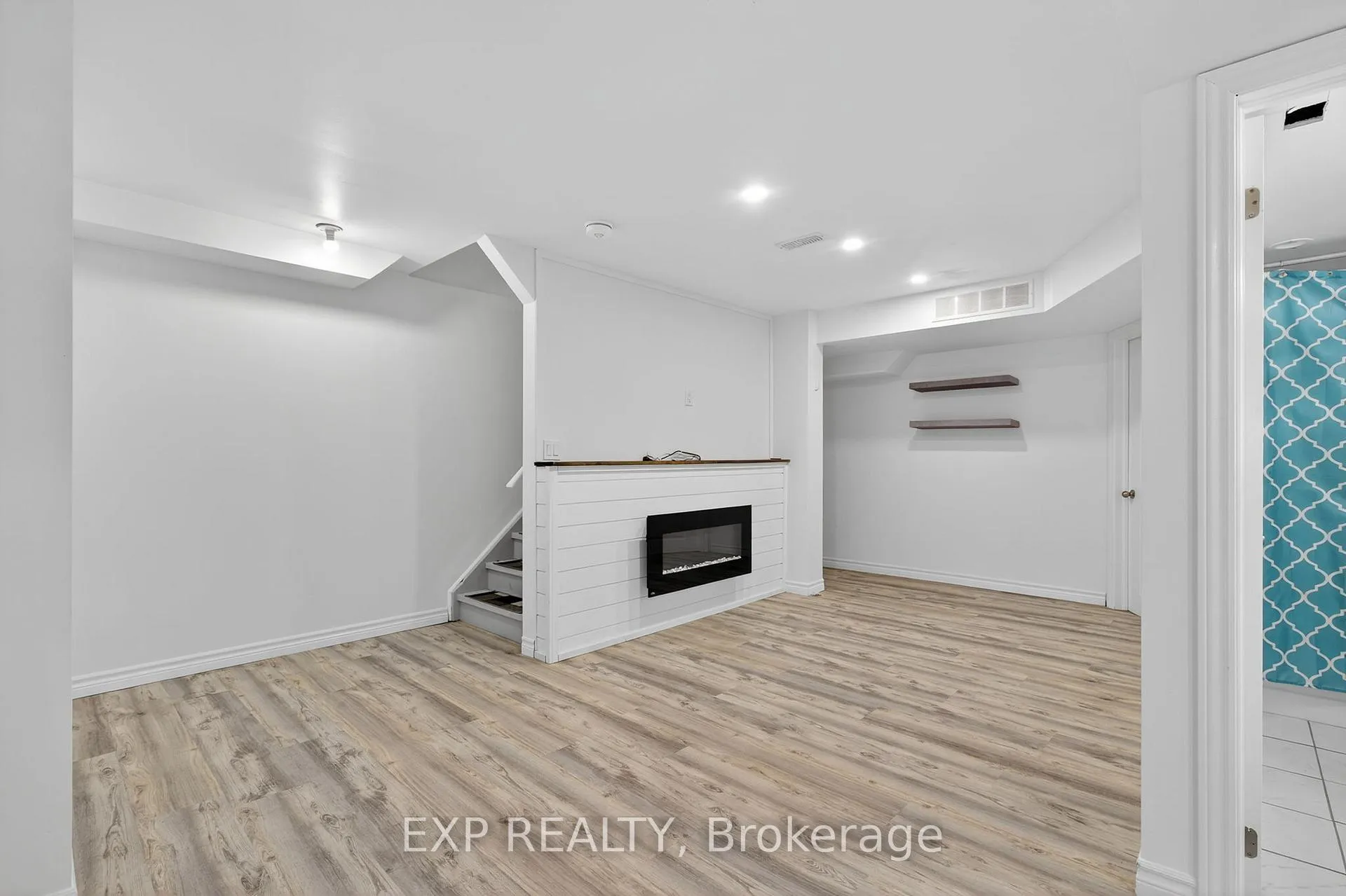 Photo 31 of 1467 Blackmore Street, Innisfil, Alcona — HOMEH