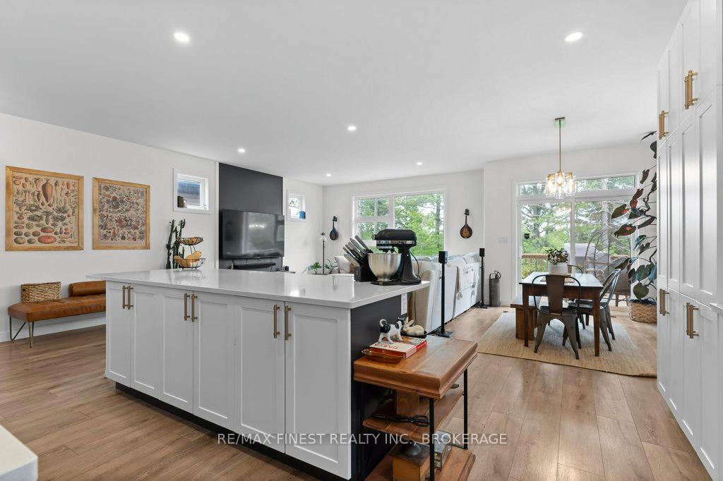 Photo 31 of 313 Pratt Drive, Loyalist, Amherstview — HOMEH