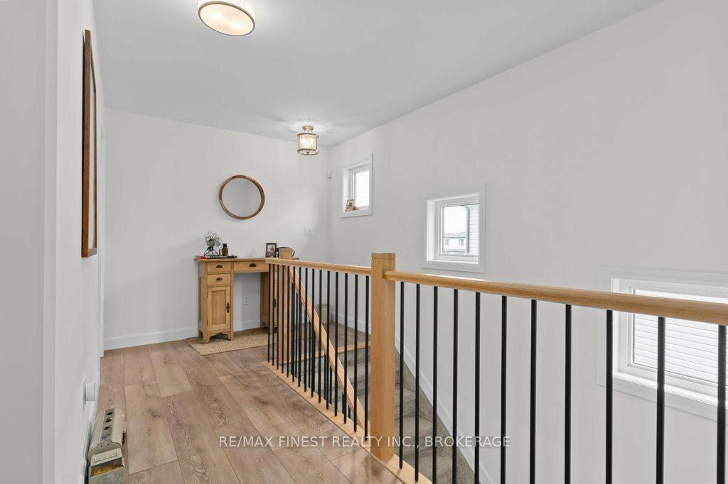 Photo 26 of 313 Pratt Drive, Loyalist, Amherstview — HOMEH